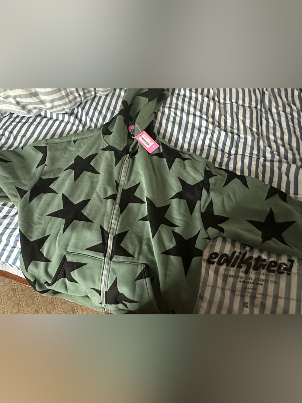 Edikted Olive Green Hoodie Jacket with Black Star Print
